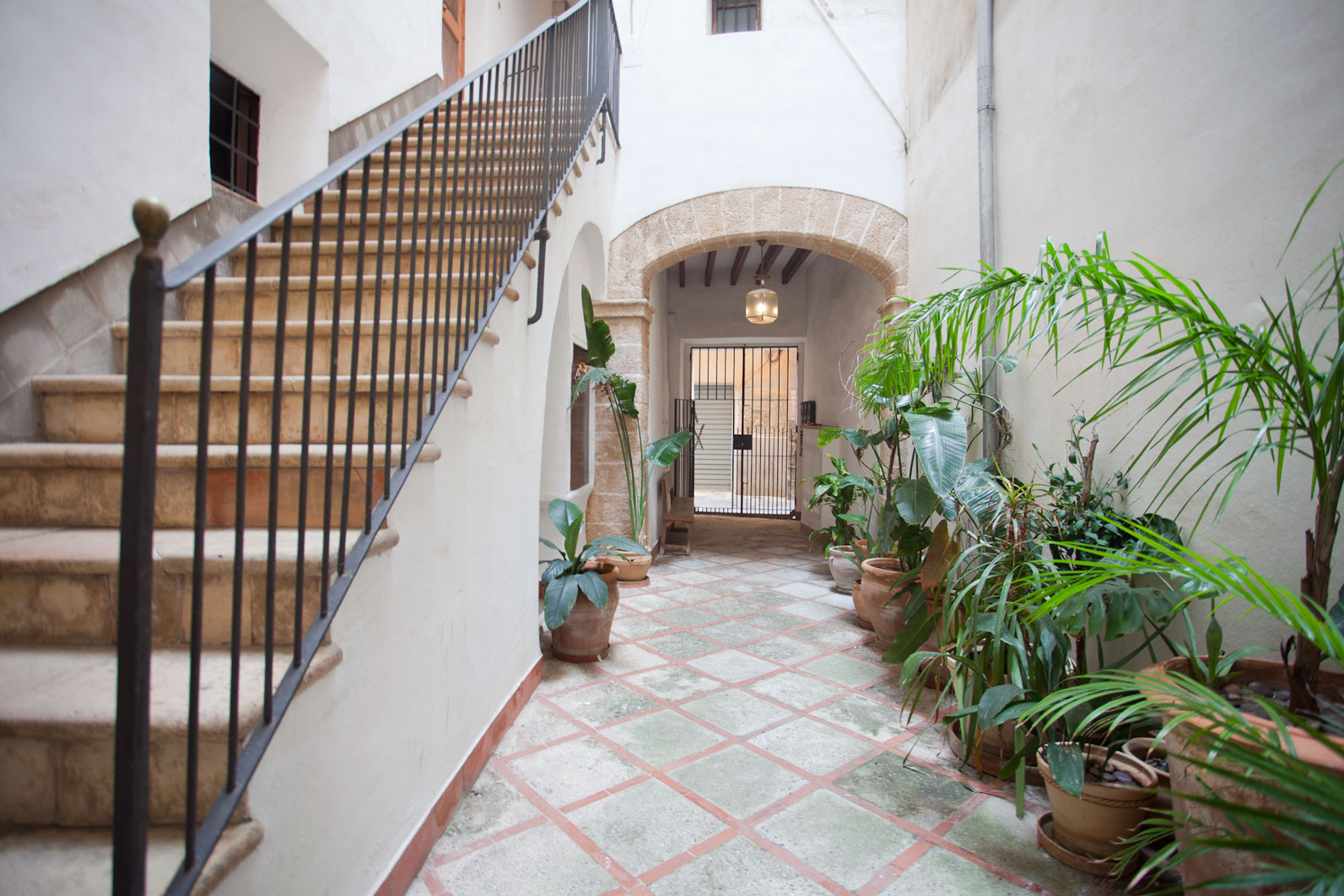 Large apartment in the old town of Palma