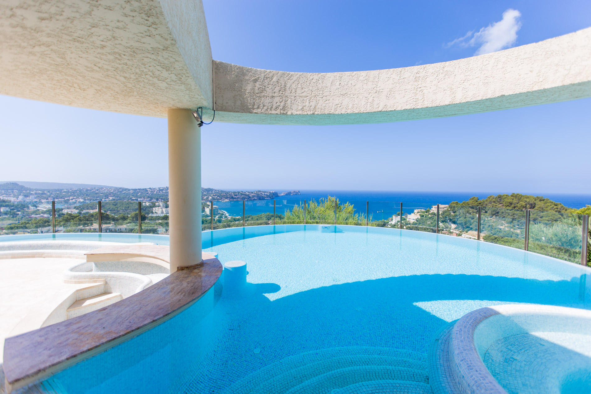 Luxury villa with spectacular sea views in Costa de la Calma