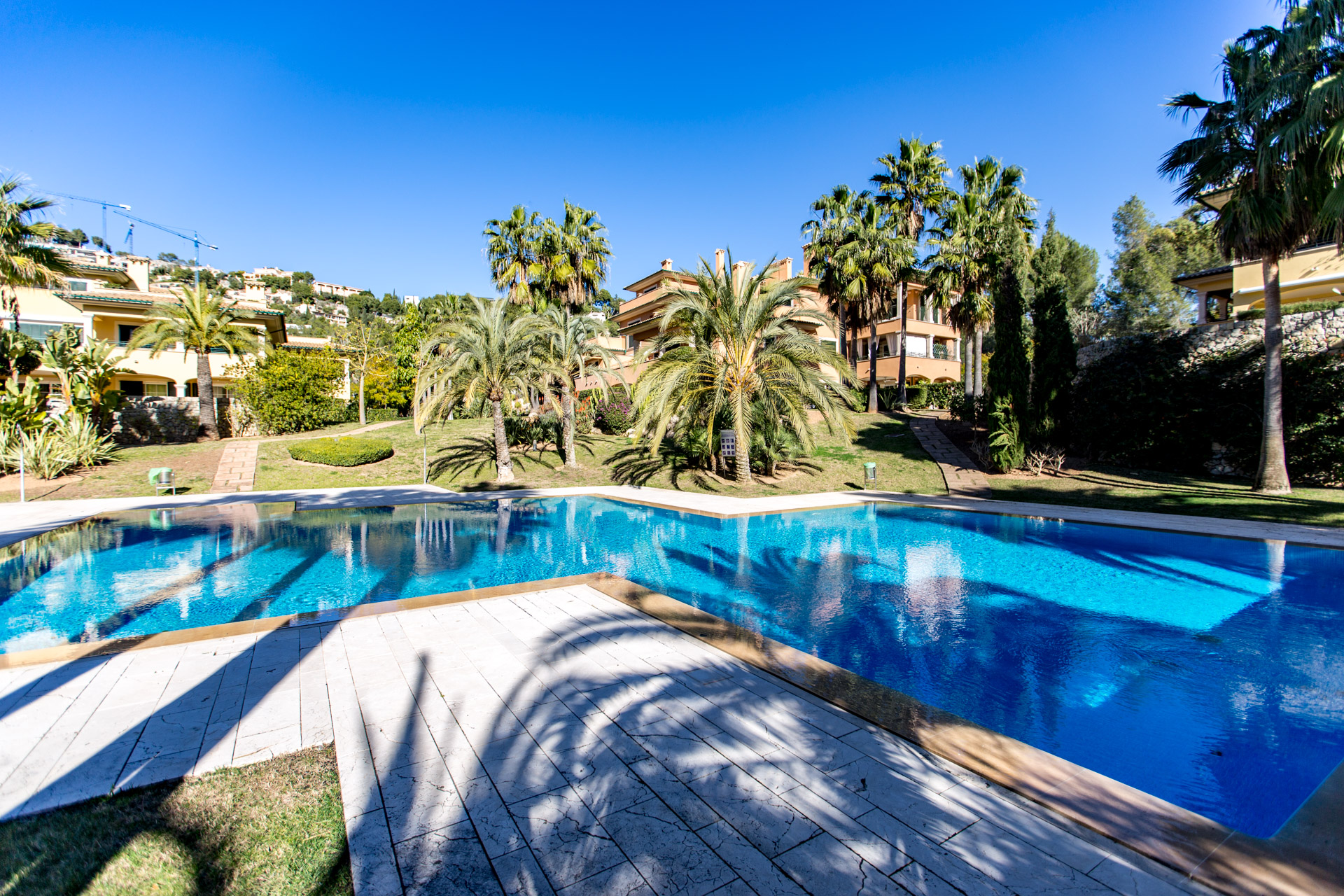 Amplio piso en una zona muy tranquila junto al campo de golf de Son Vida