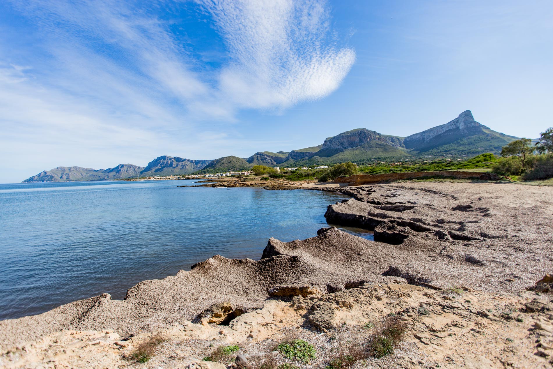 Solar urbanizable en primera linea de mar en Cala Tono, Colonia Sant Pere.