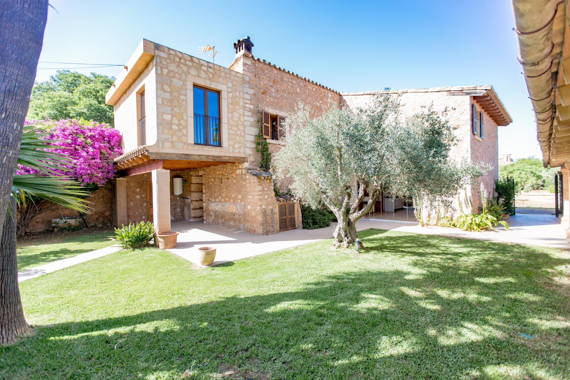 Acogedora casa en el tranquilo pueblo de Biniagual