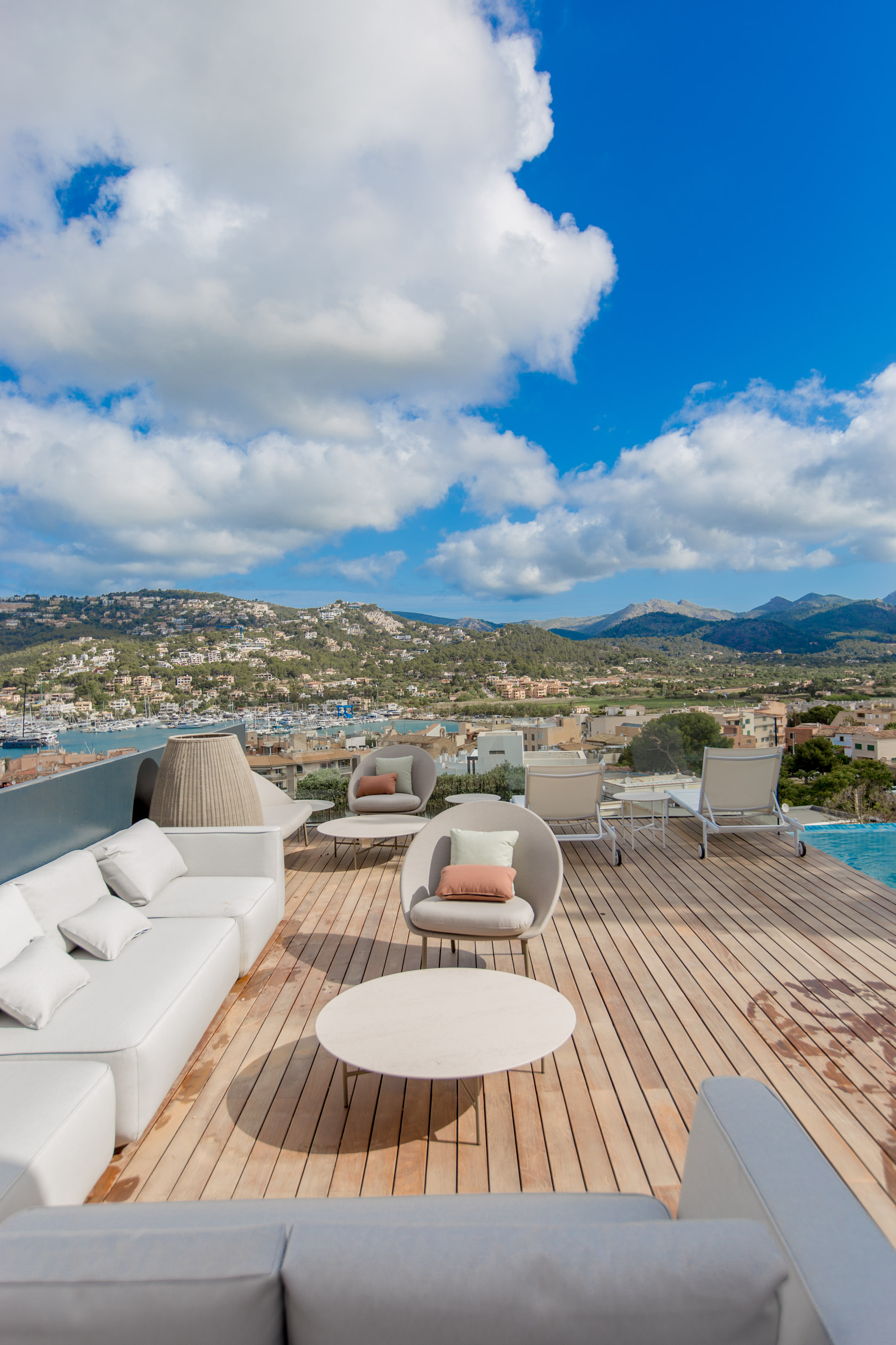 Villa de diseño con muy buena ubicación en Puerto Andratx