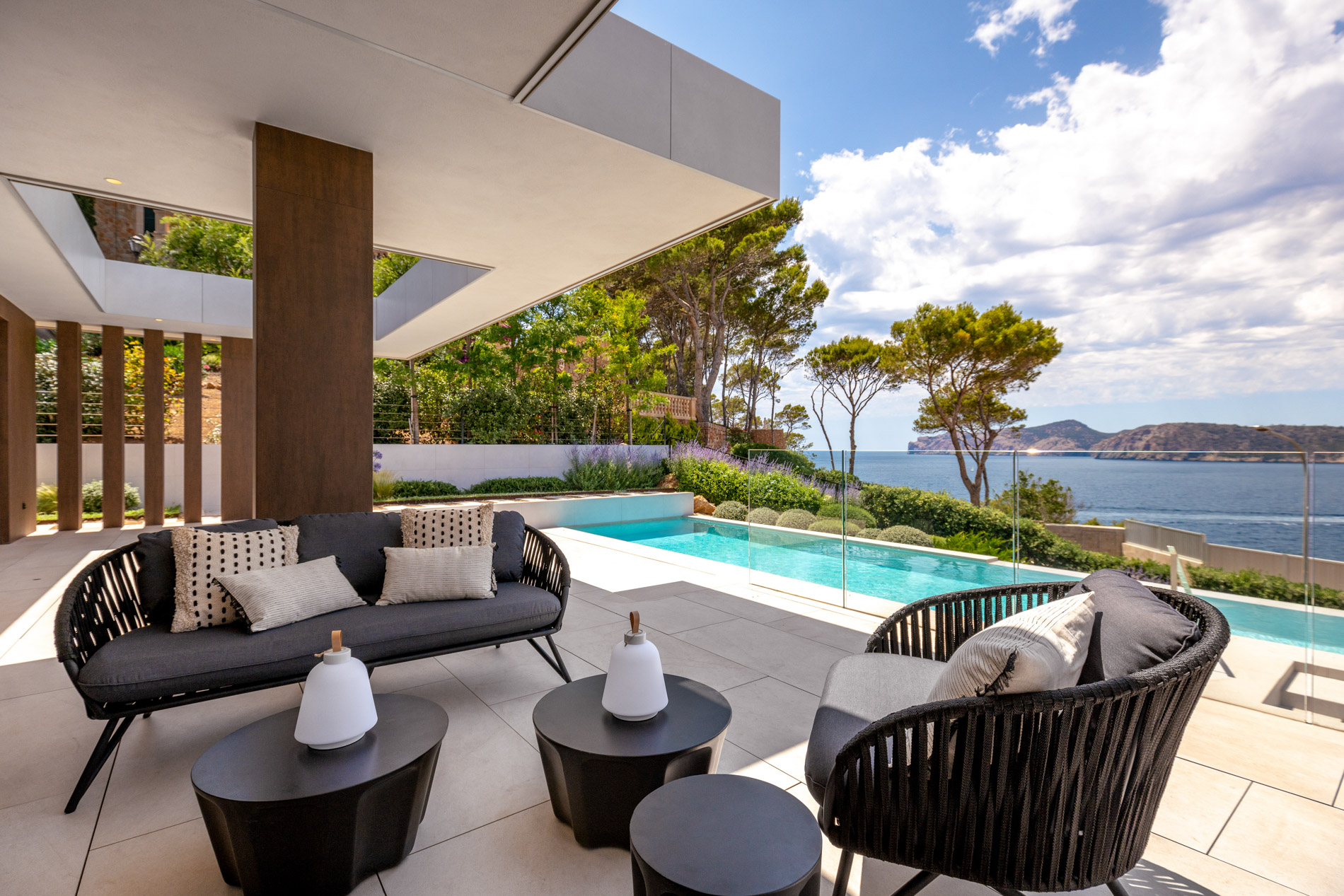 Villa en una de las últimas parcelas con vistas al mar en Santa Ponsa