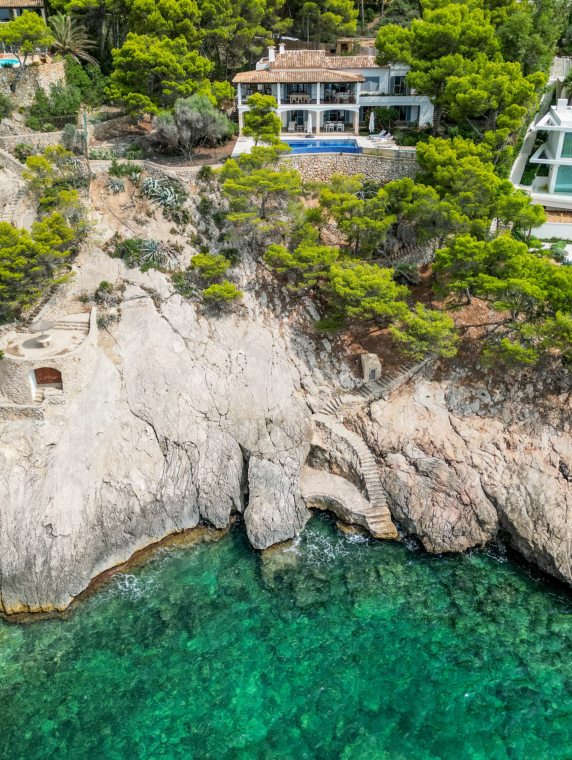 Villa en primea linea y con acceso directo al mar en Camp de Mar