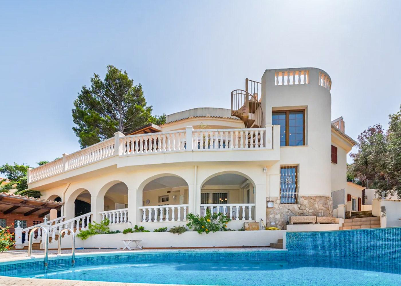 Villa mediterránea ideal para reformar en Santa Ponsa