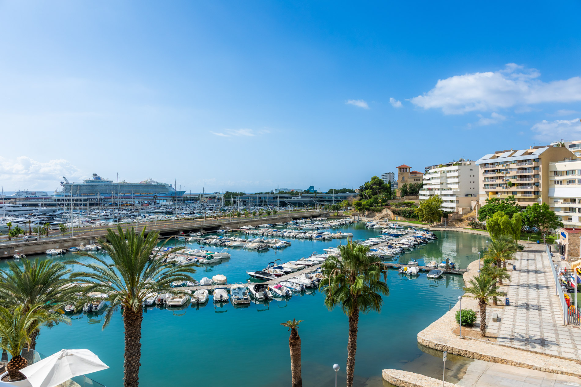 Piso moderno en primera linea del Paseo Maritimo