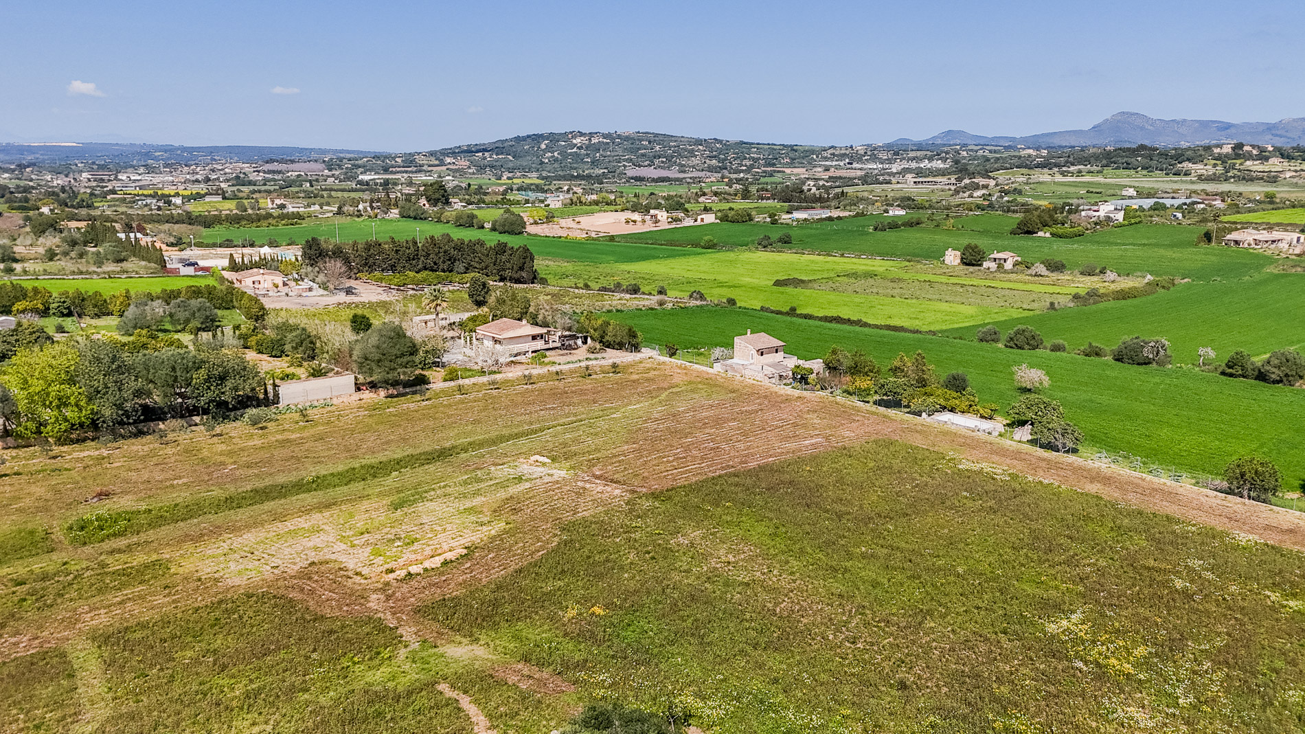 Building plot with license and fantastic views in Manacor